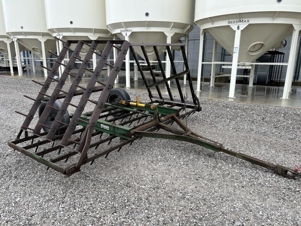 Unverferth Harrowgator Equipment Image0