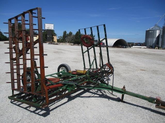 Unverferth Harrowgator Equipment Image0