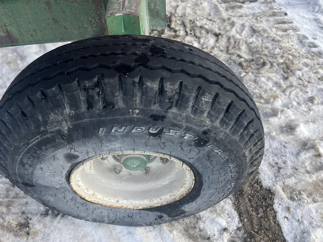 Image of Unverferth HT30 equipment image 3