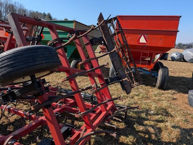 Image of Unverferth Perfecta II equipment image 2