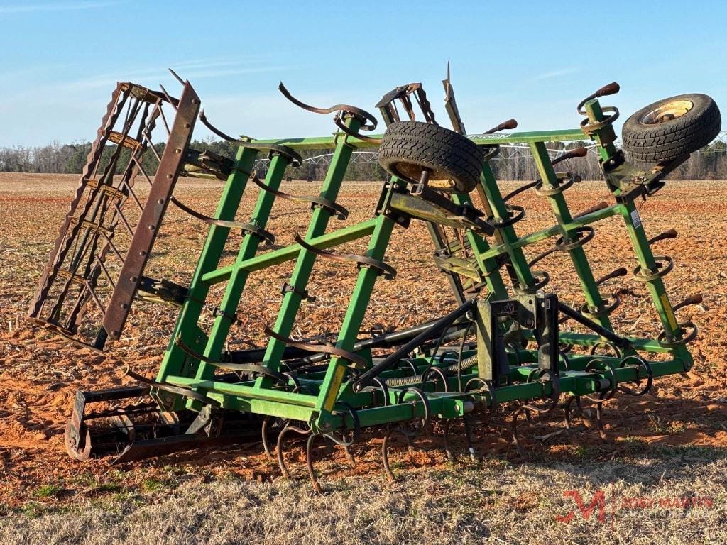 Unverferth Perfecta II Equipment Image0