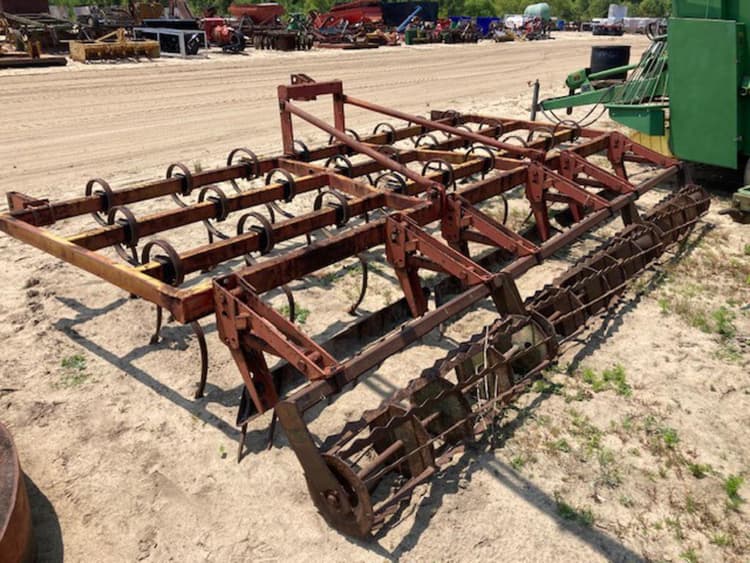 Unverferth Perfecta II Tillage Field Cultivators for Sale Tractor Zoom