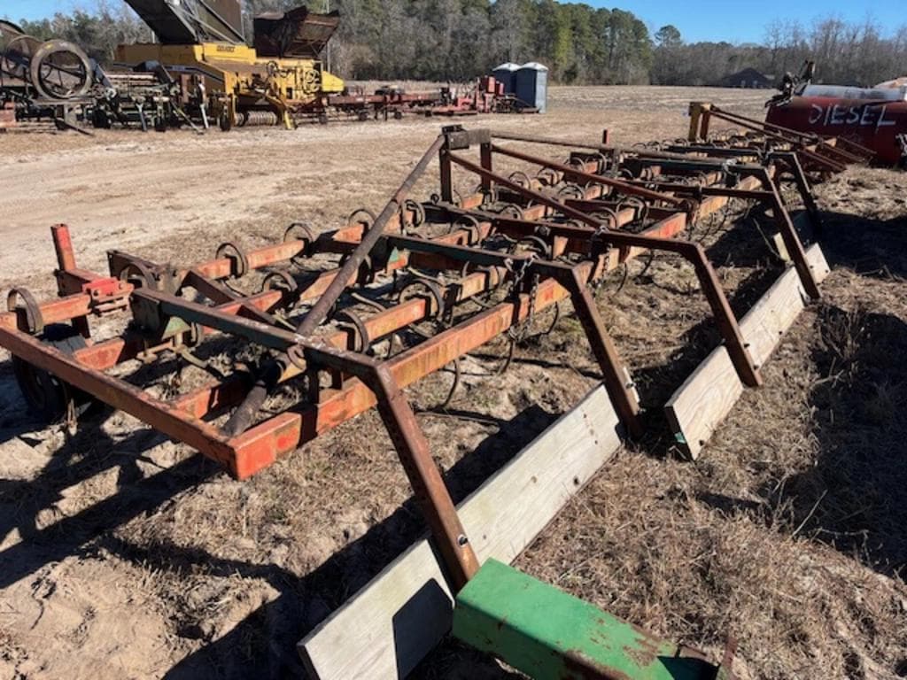 Image of Unverferth Perfecta II Image 1