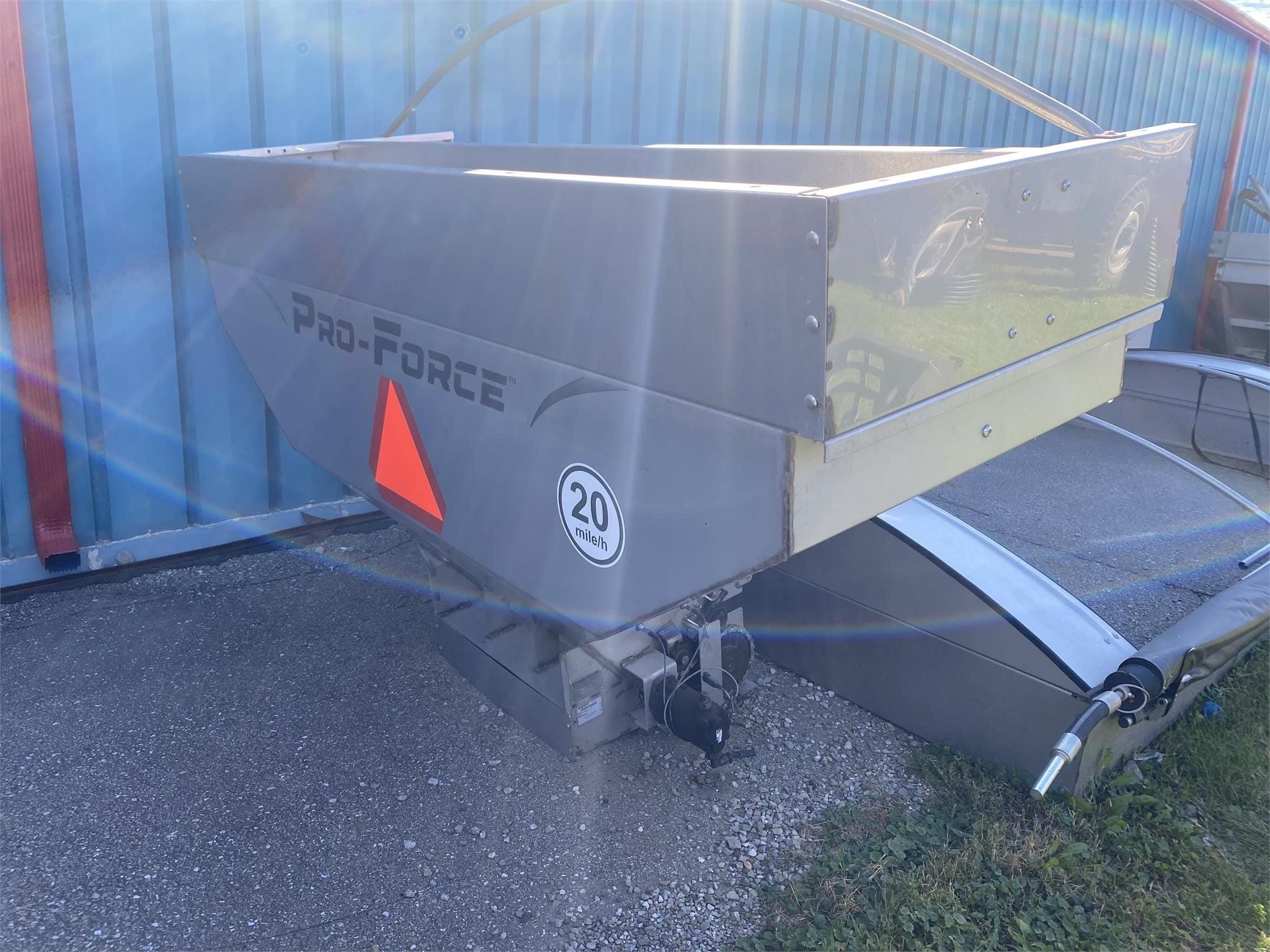 Unverferth Pro-Force 1450 Equipment Image0