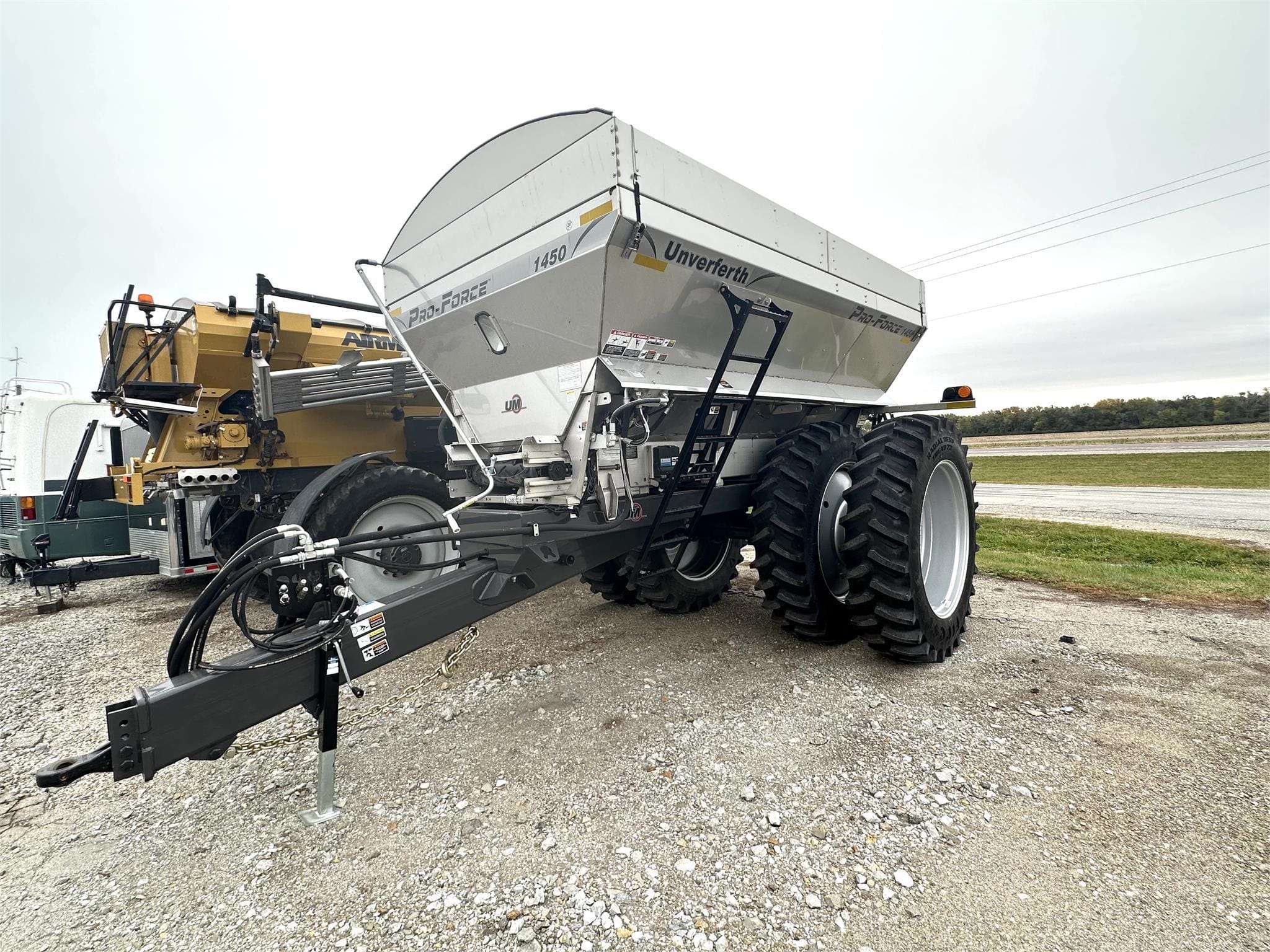 Main image Unverferth Pro-Force 1450