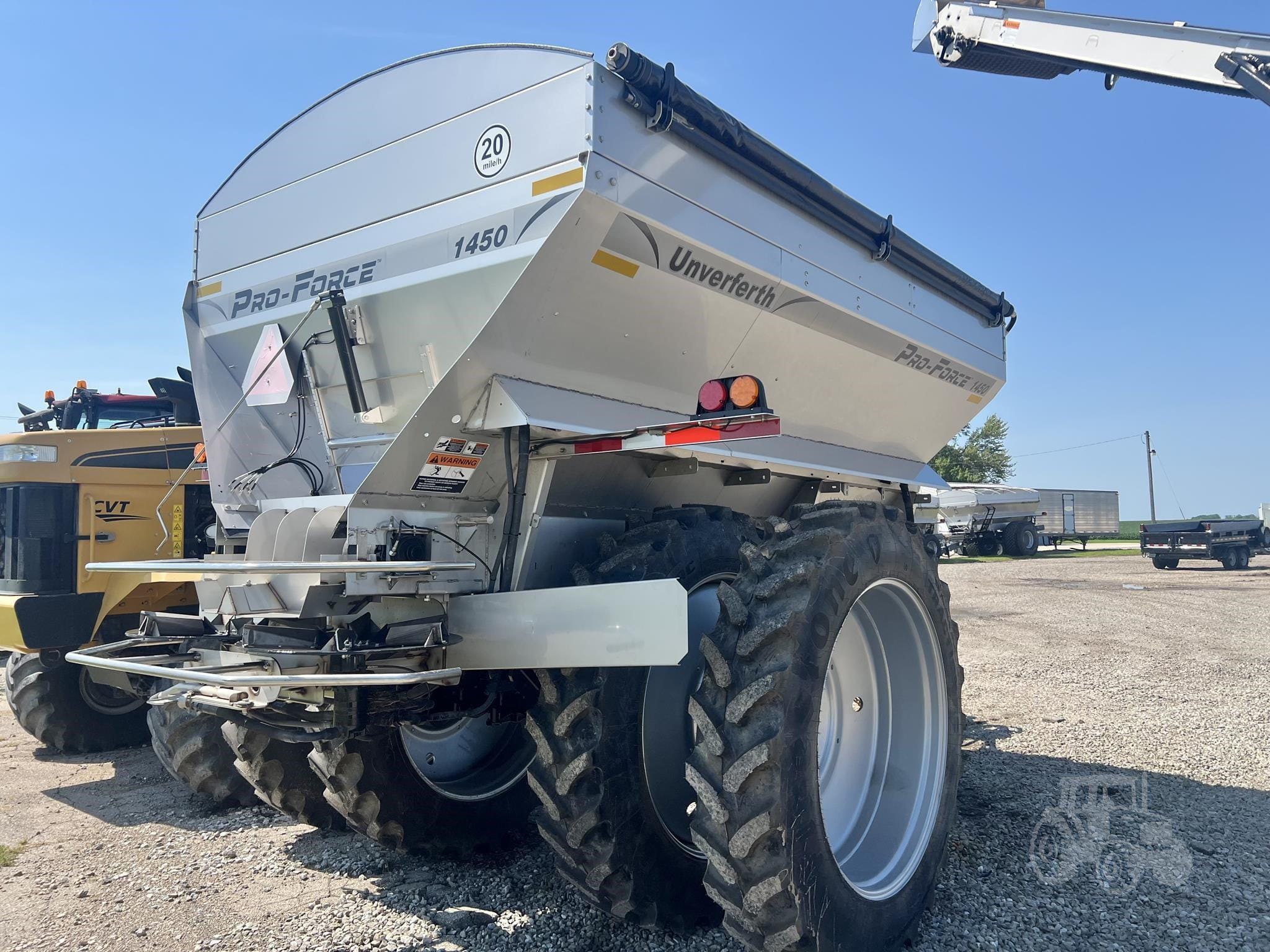 Unverferth Pro-Force 1450 Equipment Image0