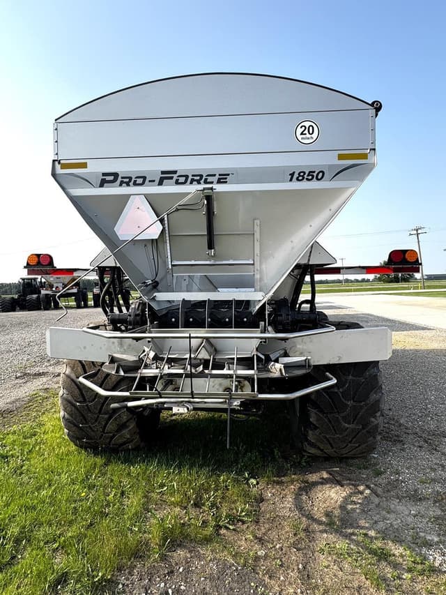 Image of Unverferth Pro Force 1850 equipment image 3