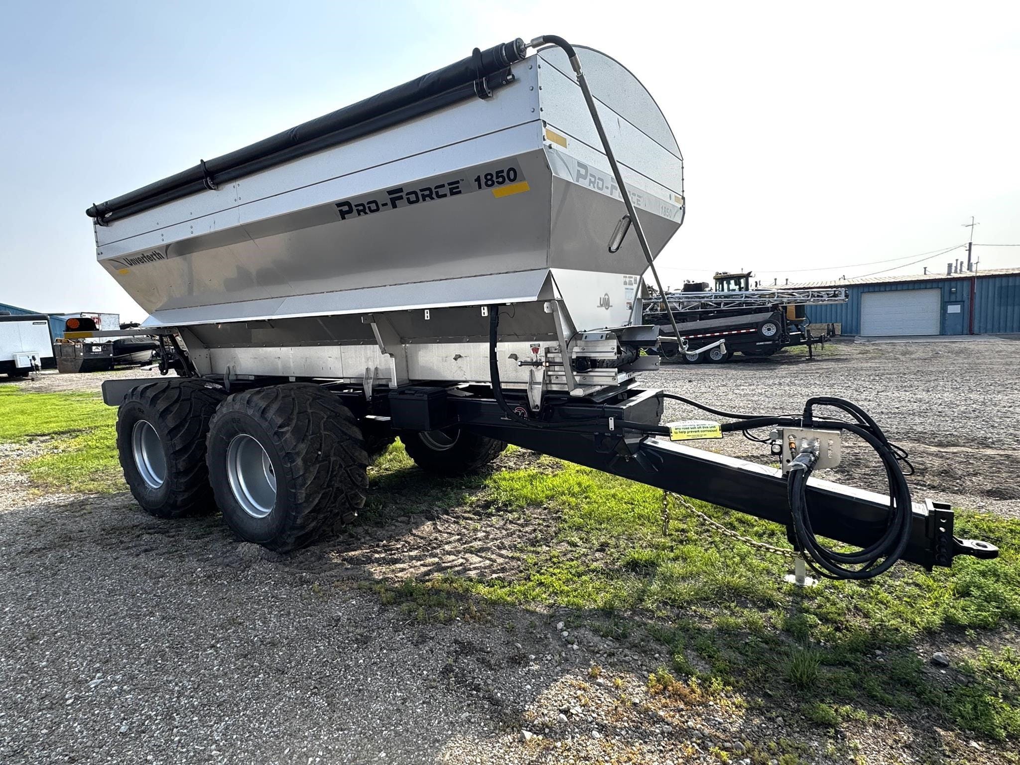Unverferth Pro Force 1850 Equipment Image0