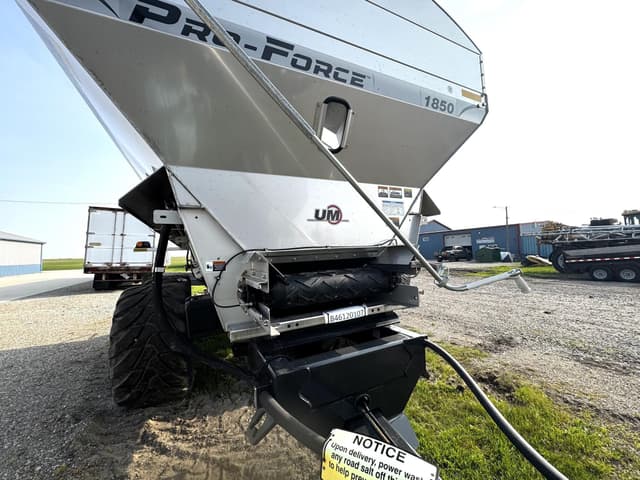 Image of Unverferth Pro Force 1850 equipment image 4