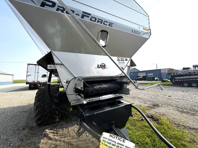 Image of Unverferth Pro Force 1850 equipment image 4