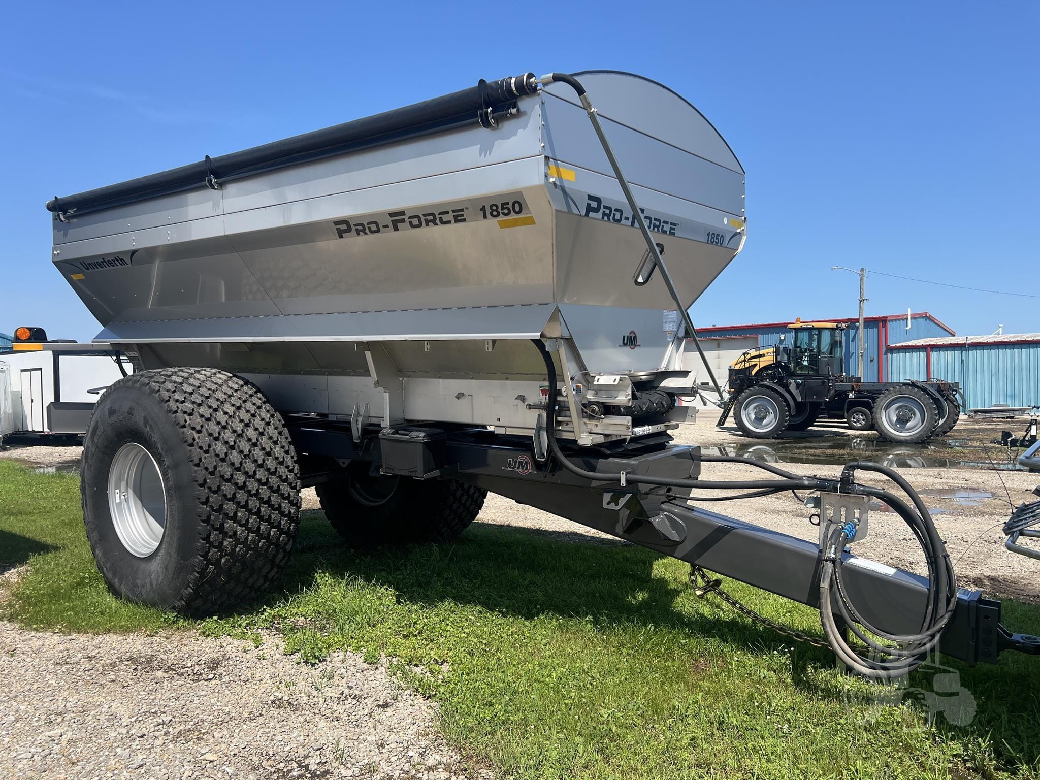 Unverferth Pro Force 1850 Equipment Image0
