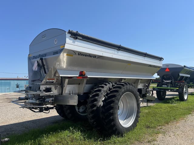 Image of Unverferth Pro Force 2250 equipment image 3