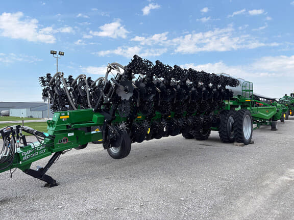 Image of Unverferth Raptor 2030DT equipment image 2