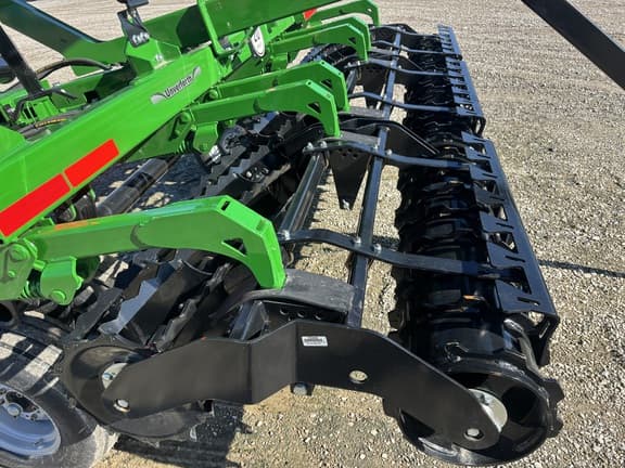 Image of Unverferth 1645D equipment image 3