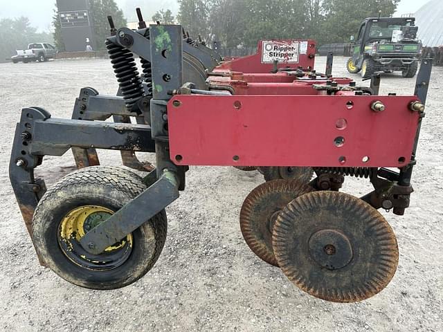 Image of Unverferth Ripper-Stripper equipment image 3