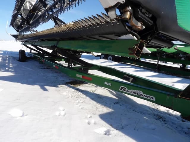 Image of Unverferth Roadrunner 536 equipment image 4