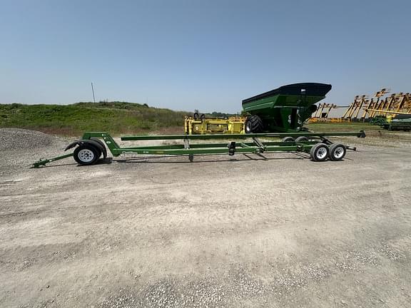 Image of Unverferth Roadrunner 636 equipment image 1