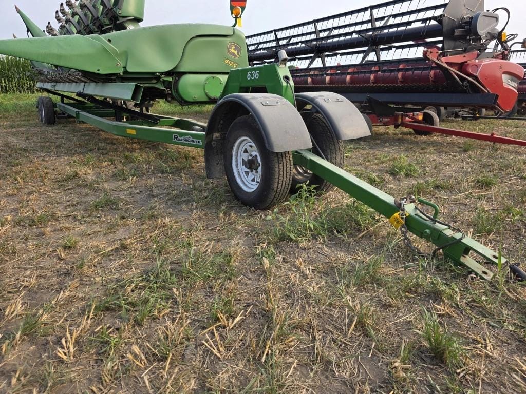 Unverferth Roadrunner 636 Equipment Image0