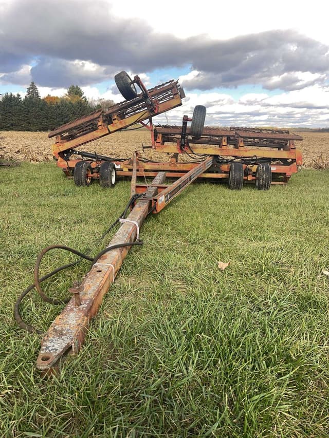 Image of Unverferth Rolling Harrow  II equipment image 3
