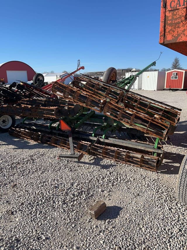 Image of Unverferth 220 equipment image 2