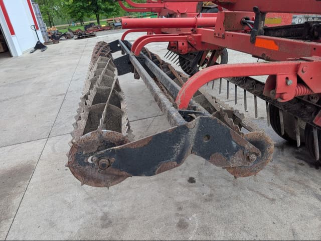 Image of Unverferth Rolling Harrow equipment image 4