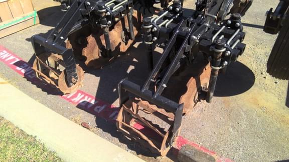 Image of Unverferth Ripper-Stripper 332 equipment image 3