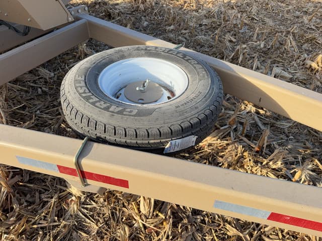 Image of Unverferth 410XL equipment image 2