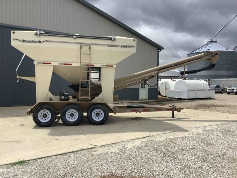 Unverferth 3750XL Equipment Image0