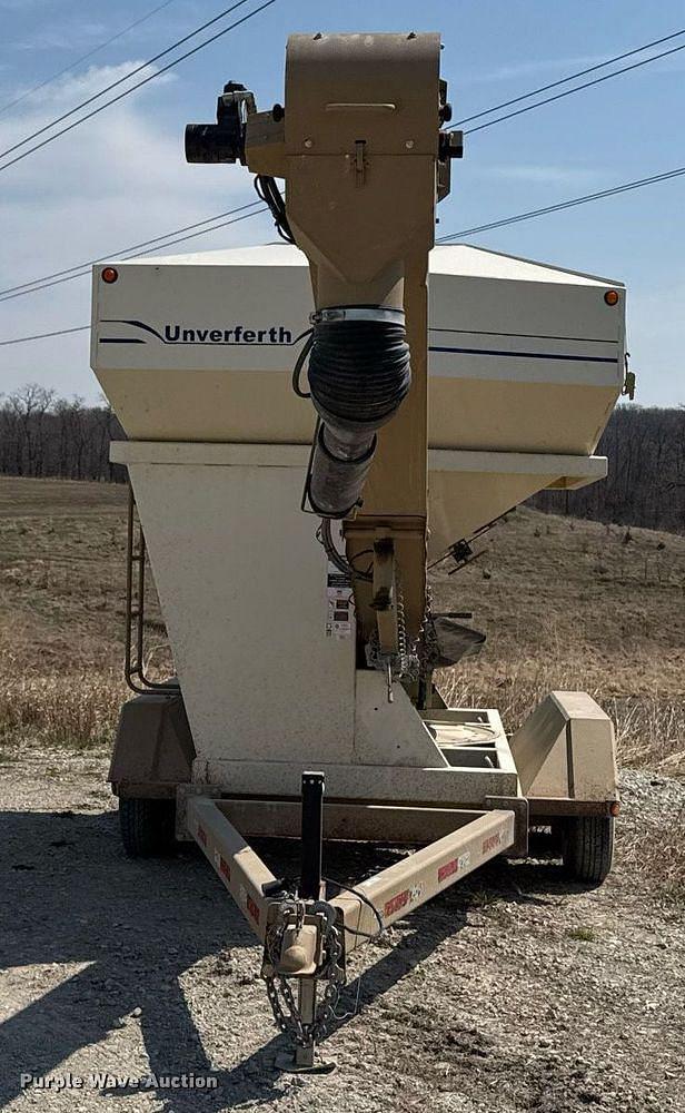 Image of Unverferth Seed Runner 2750 equipment image 1