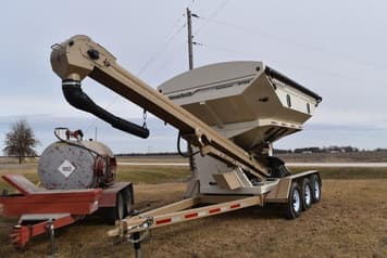 Main image Unverferth Seed Runner 3755