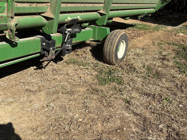 Image of Unverferth Roadrunner equipment image 4