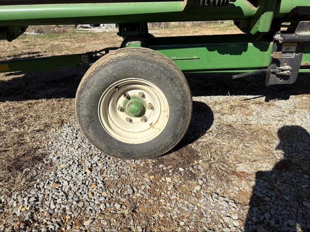 Image of Unverferth Roadrunner equipment image 1