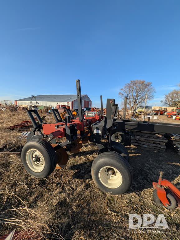 Image of Unverferth Zone-Builder 130 equipment image 1