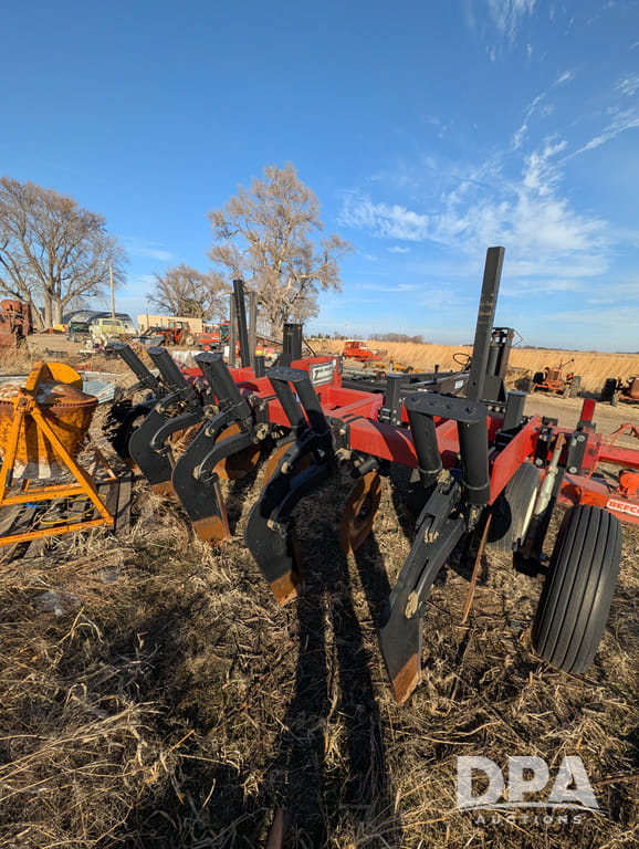 Unverferth Zone-Builder 130 Equipment Image0