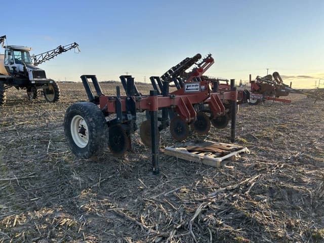 Image of Unverferth Zone-Builder equipment image 4