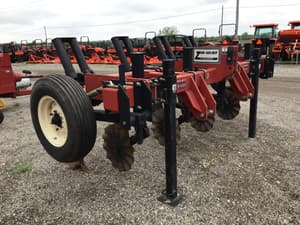 Unverferth Zone-Builder 130 Image