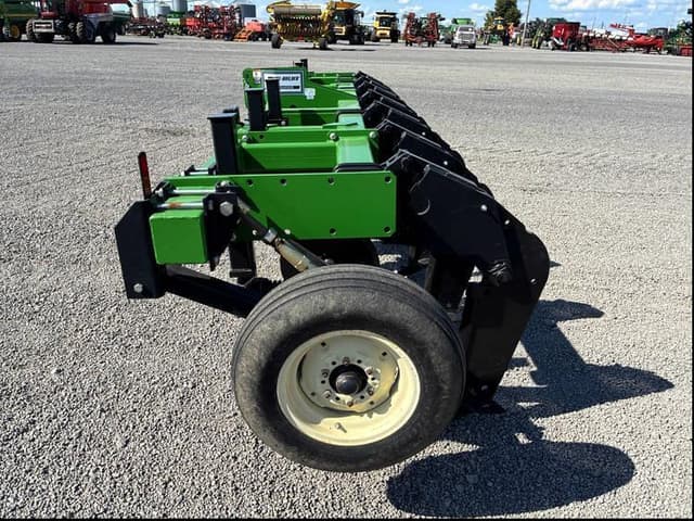 Image of Unverferth Zone-Builder equipment image 4