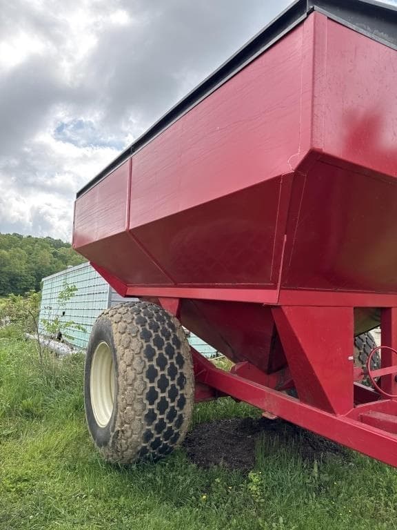 Image of Unverferth 8000 equipment image 4