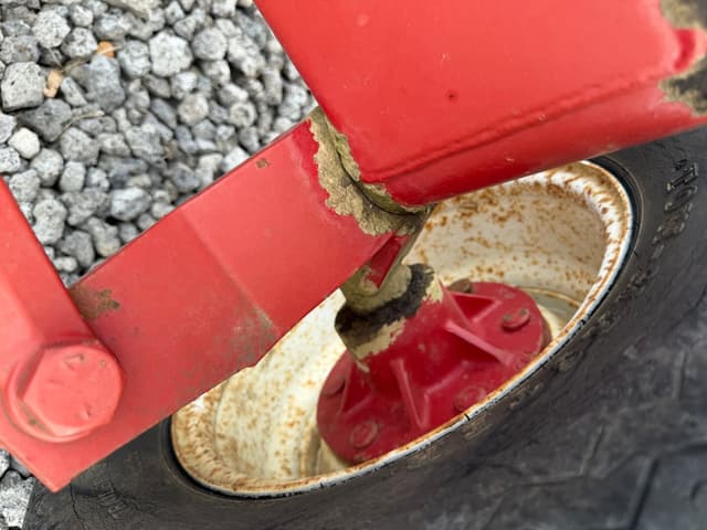 Image of Unverferth HT30 equipment image 4