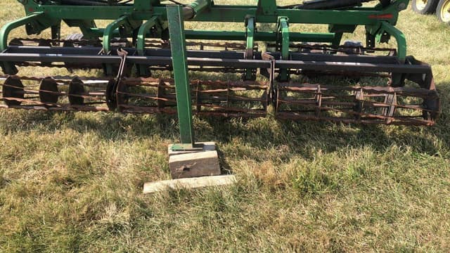 Image of Unverferth Rolling Harrow  II equipment image 4