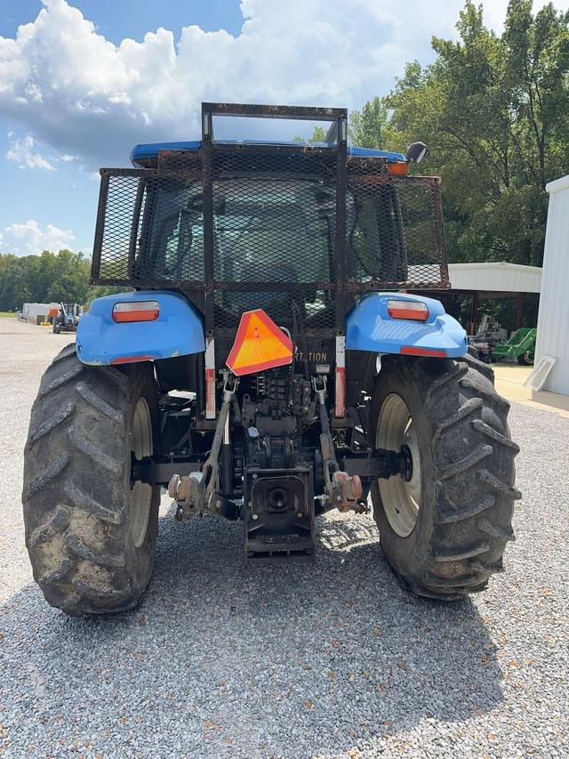 Image of New Holland T6020 equipment image 3
