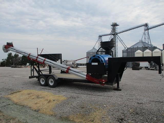 Image of USC Treatment Trailer equipment image 1