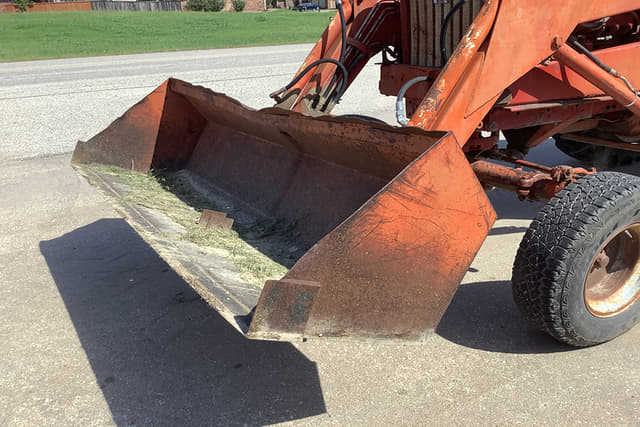 Image of International Harvester 706 equipment image 4