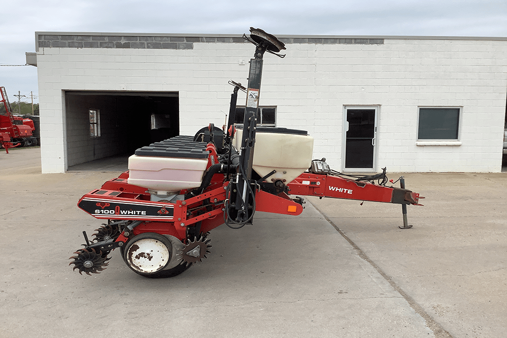 1998 White 6106 Equipment Image0