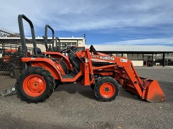 Main image Kubota B7300