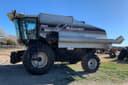2005 Gleaner R65 Image
