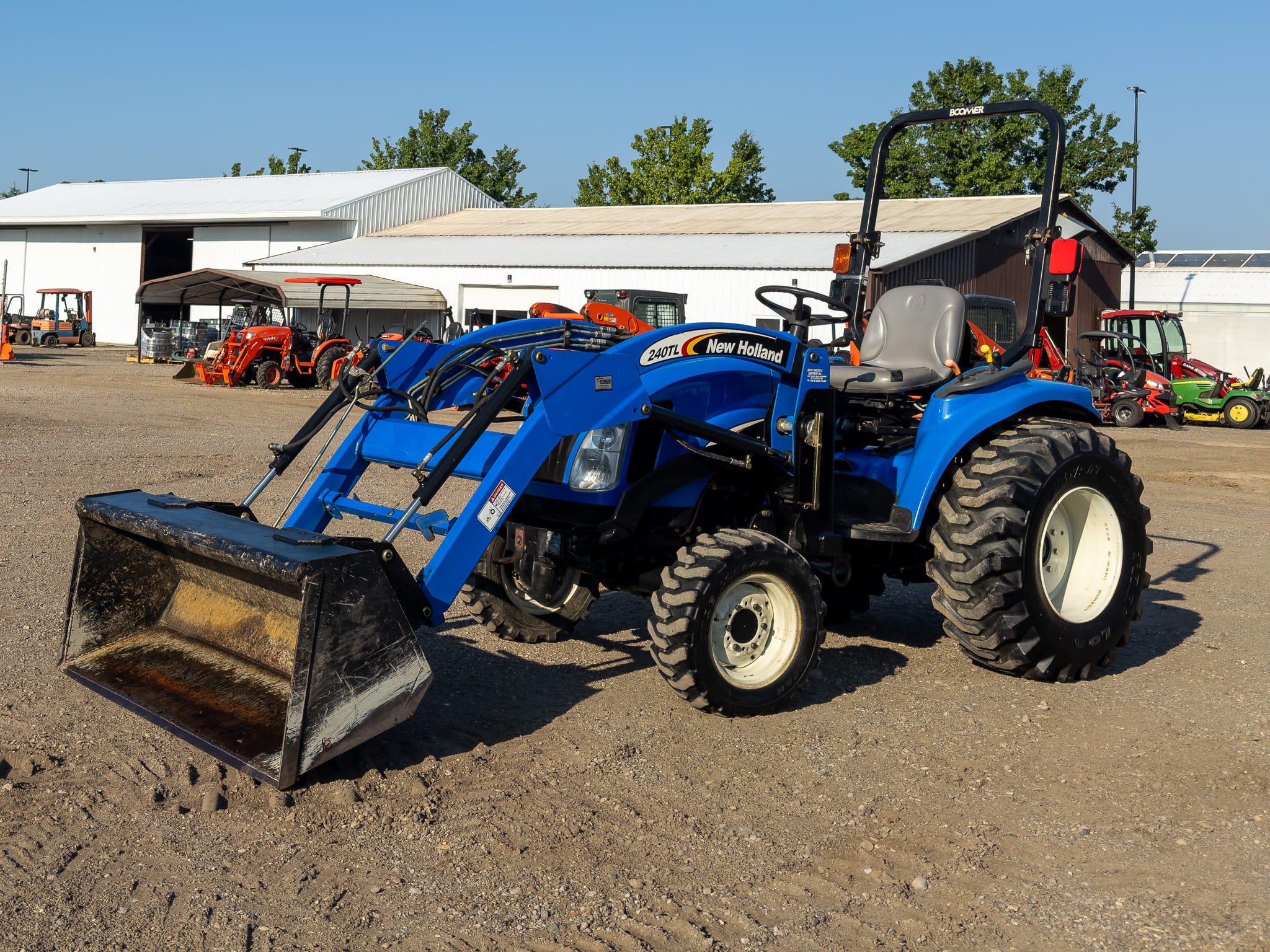 2006 New Holland TC31DA Equipment Image0