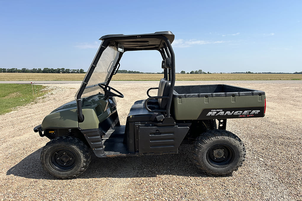 2008 Polaris Ranger 700 XP Equipment Image0