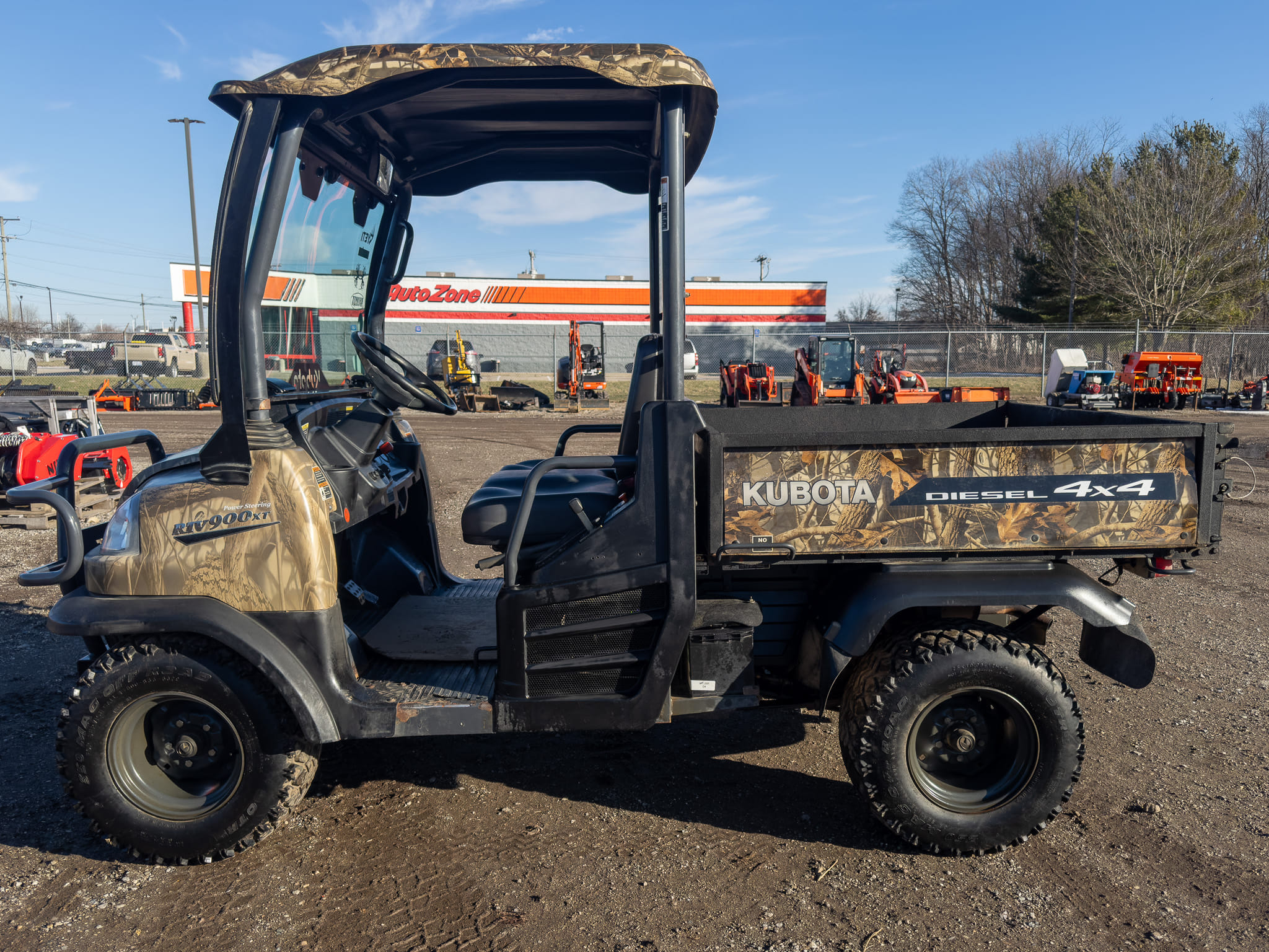 2011 Kubota RTV900XT Equipment Image0