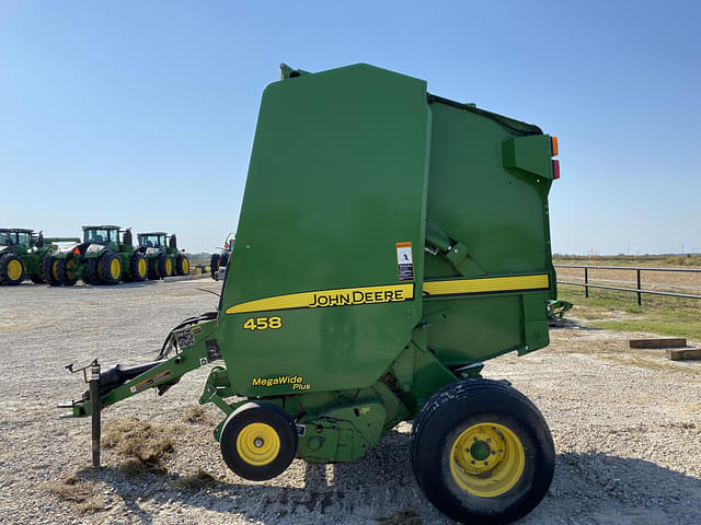 Image of John Deere 458 MegaWide Plus equipment image 1